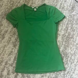Square neck, cap sleeve, green h&m shirt